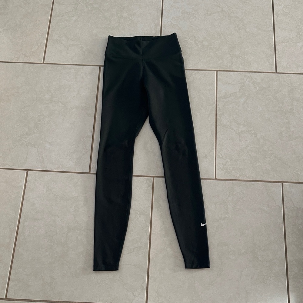 Nike dark forest green High-Waisted Leggings worn once!